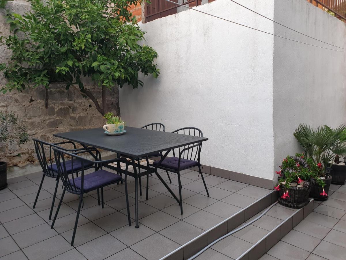 Lemon Tree Hotel Seget Donji ภายนอก รูปภาพ