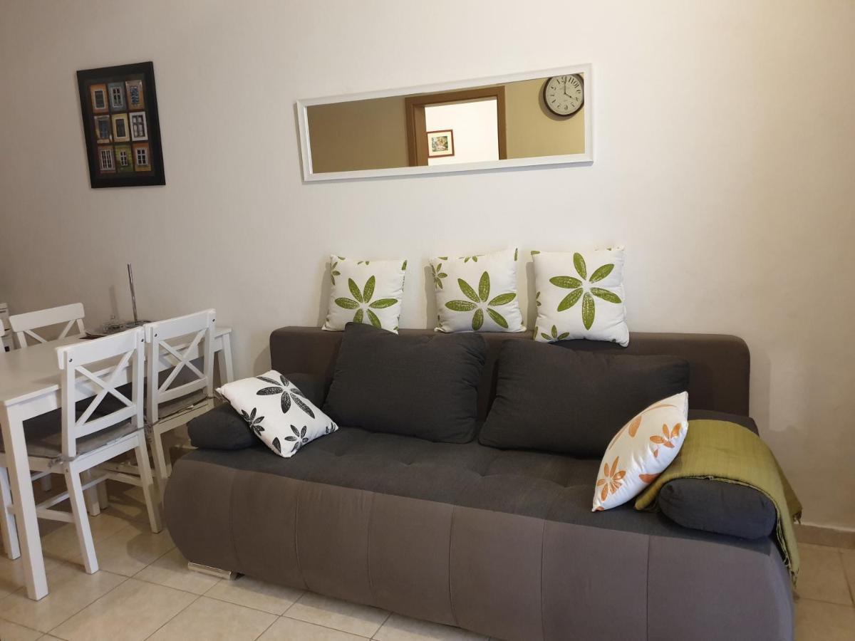 Lemon Tree Hotel Seget Donji ภายนอก รูปภาพ